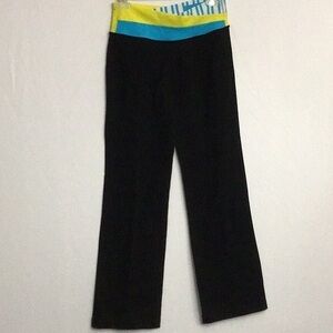 Lululemon Astro Flared Yoga Pant Sz 6 Black Striped Criss Cross Top Size 6